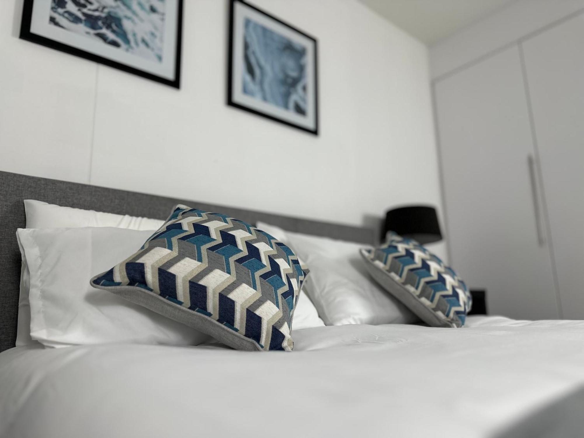 Cozy City Centre Apartment With Free Parking And Free Gym Birmingham Exterior foto